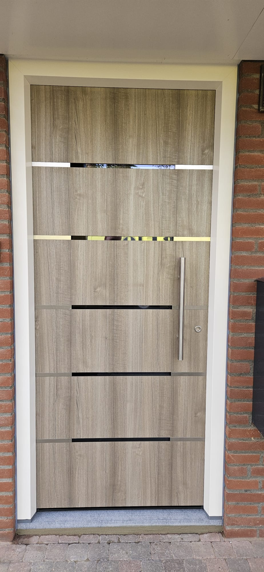 Vleugeloverdekkende voordeur Adeco